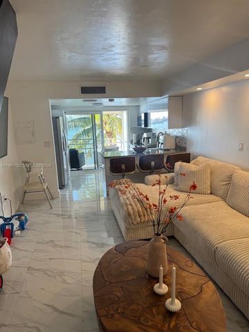 2758 W 60th St 55, Hialeah, FL 33016