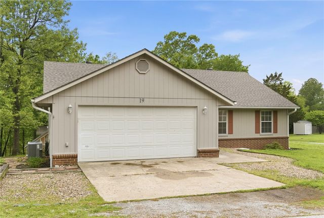 19 Tarleton Lane, Bella Vista, AR 72715