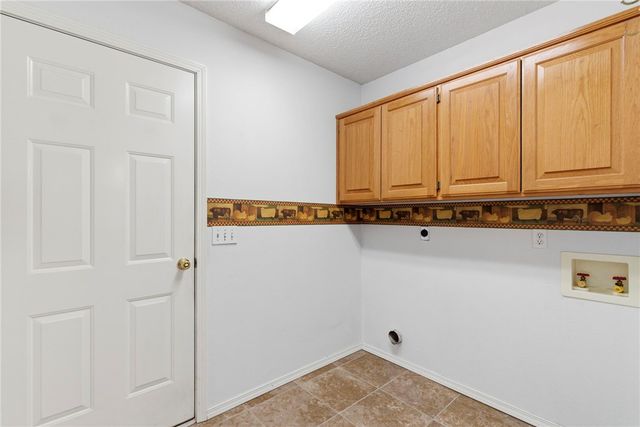 19 Tarleton Lane, Bella Vista, AR 72715