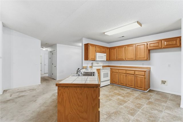 19 Tarleton Lane, Bella Vista, AR 72715
