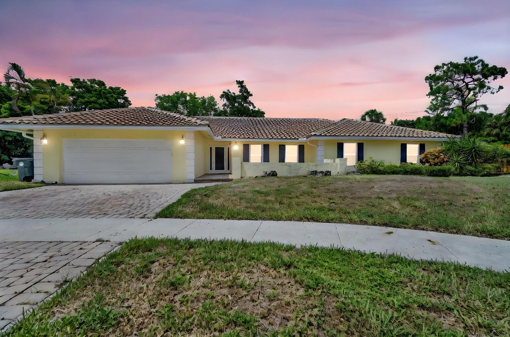 6935 Corto Circle, Boca Raton, FL 33433