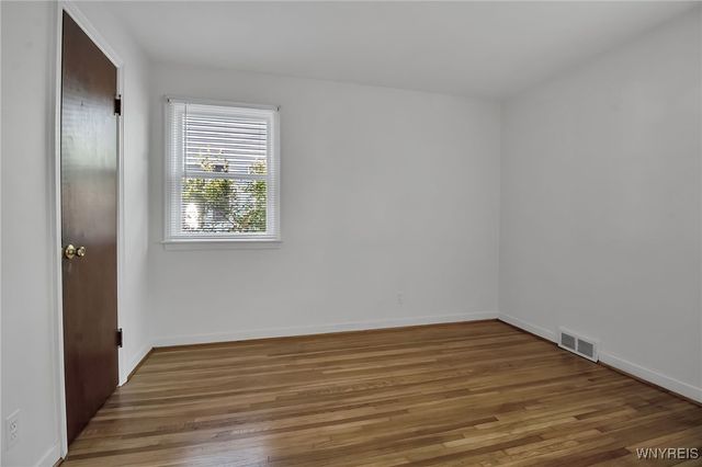 4160 Harlem Road, Amherst, NY 14226