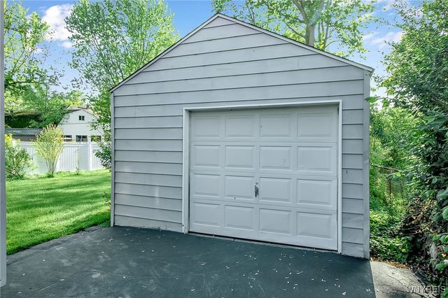 4160 Harlem Road, Amherst, NY 14226