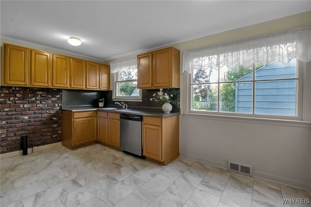 4160 Harlem Road, Amherst, NY 14226