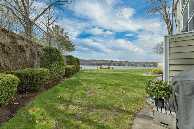 23 Pleasant St Apt 1-1, Meredith, NH 03253