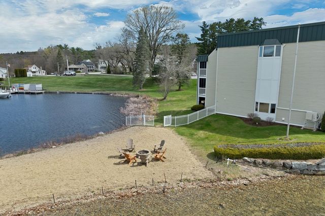 23 Pleasant St Apt 1-1, Meredith, NH 03253