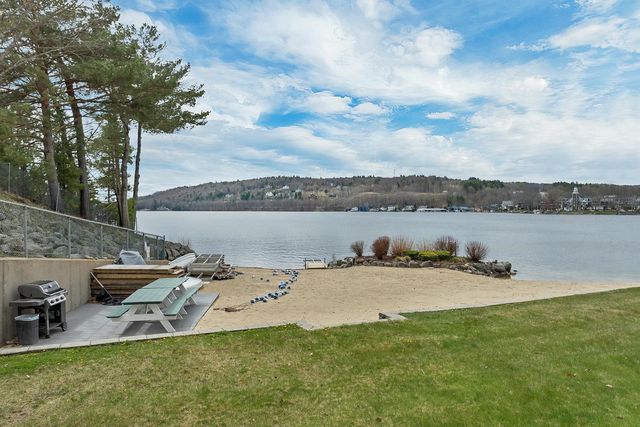 23 Pleasant St Apt 1-1, Meredith, NH 03253