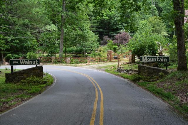 20 Goldmine Drive, Ellijay, GA 30536