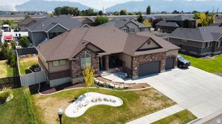 1201 S SHOTLEY BRIDGE DR, Syracuse, UT 84075
