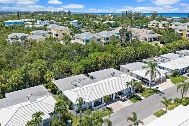 706 SPANISH DRIVE S, Longboat Key, FL 34228