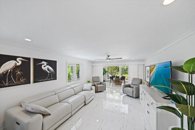 706 SPANISH DRIVE S, Longboat Key, FL 34228