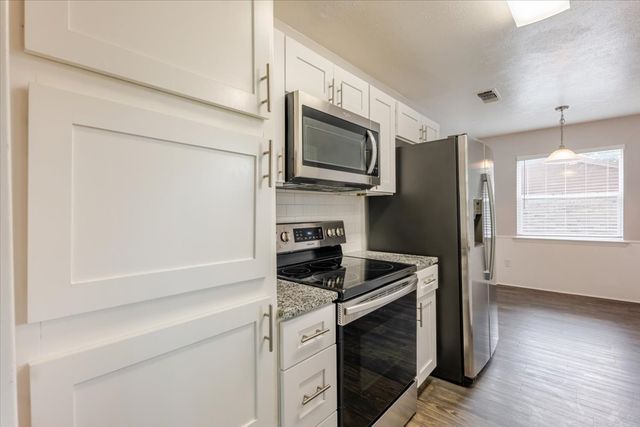 6605 Summertime Lane, Watauga, TX 76148