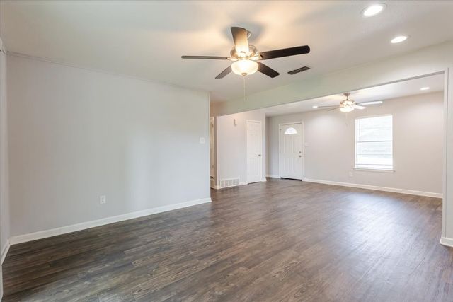 6605 Summertime Lane, Watauga, TX 76148
