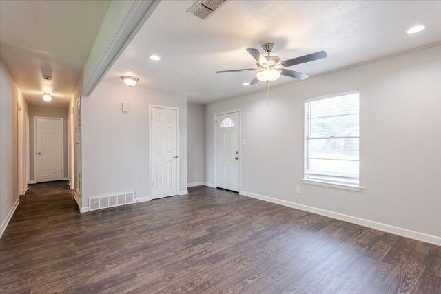 6605 Summertime Lane, Watauga, TX 76148