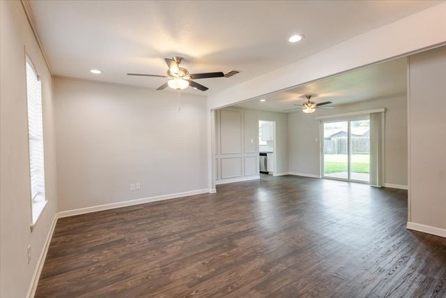 6605 Summertime Lane, Watauga, TX 76148