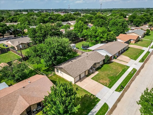 6605 Summertime Lane, Watauga, TX 76148