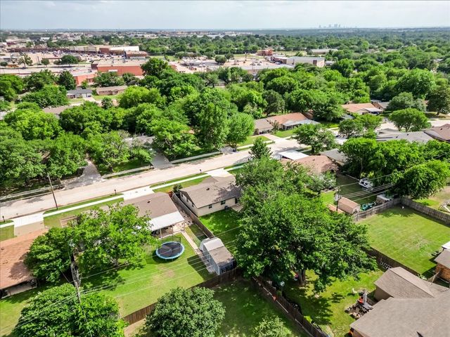 6605 Summertime Lane, Watauga, TX 76148