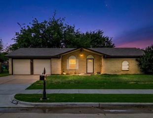 6605 Summertime Lane, Watauga, TX 76148