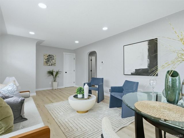 3280 S Gilpin Street, Englewood, CO 80113