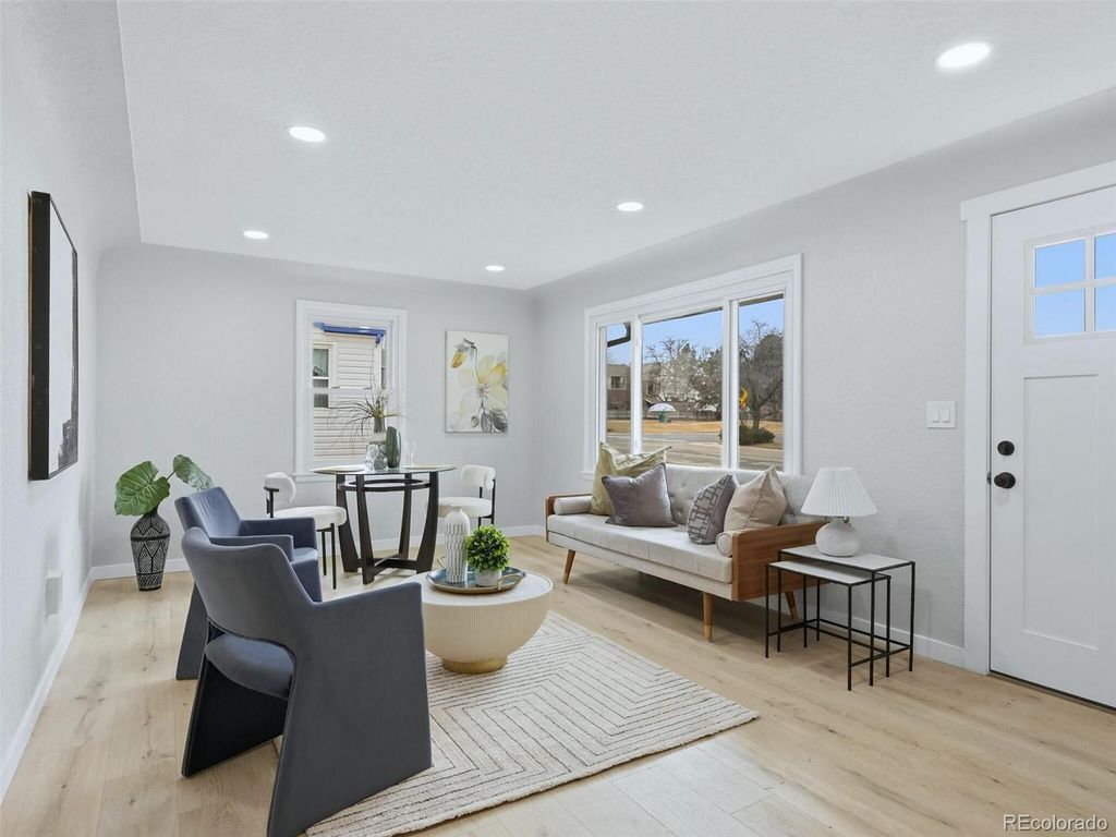 3280 S Gilpin Street, Englewood, CO 80113