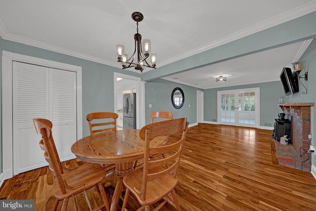 5 ROYAL OAK RD, Lawrence Township, NJ 08648
