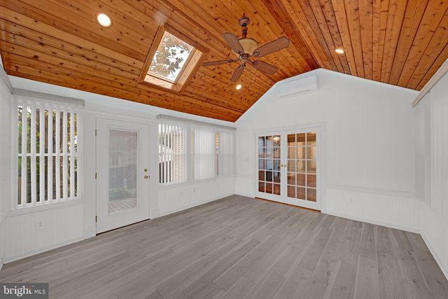 5 ROYAL OAK RD, Lawrence Township, NJ 08648
