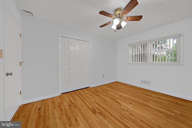 5 ROYAL OAK RD, Lawrence Township, NJ 08648