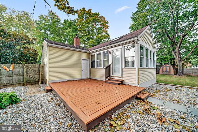 5 ROYAL OAK RD, Lawrence Township, NJ 08648