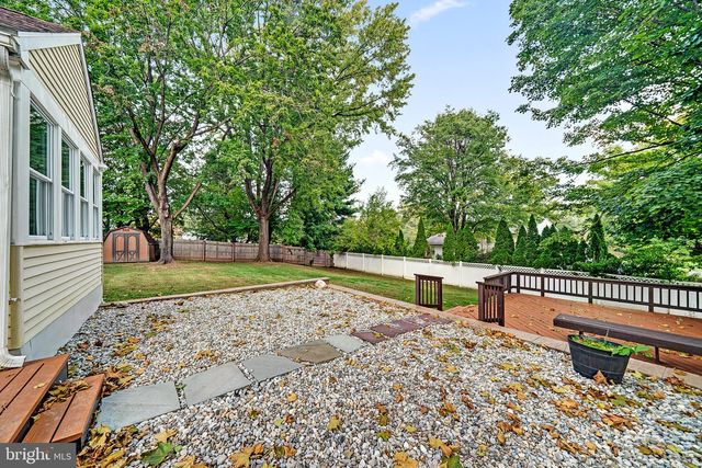 5 ROYAL OAK RD, Lawrence Township, NJ 08648
