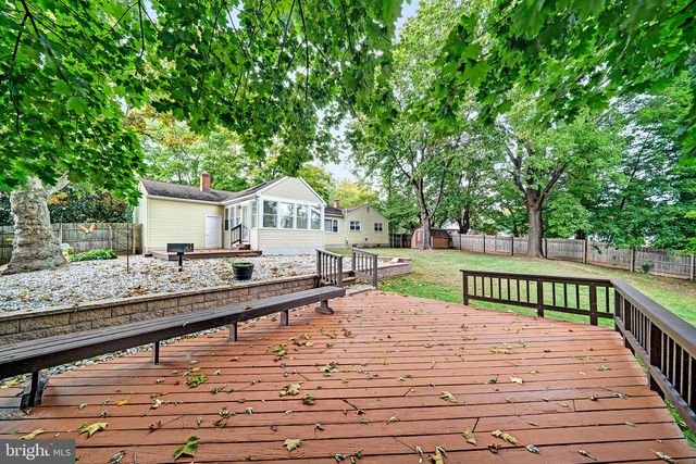 5 ROYAL OAK RD, Lawrence Township, NJ 08648