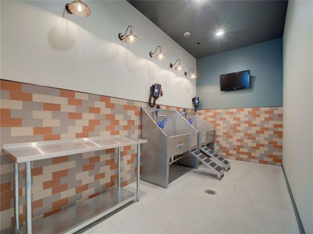 935 Marietta Street NW 732, Atlanta, GA 30318