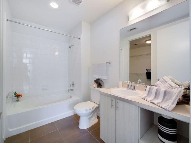 935 Marietta Street NW 732, Atlanta, GA 30318