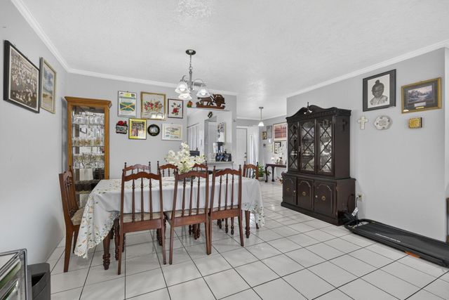 140 KARANDA Court, Royal Palm Beach, FL 33411