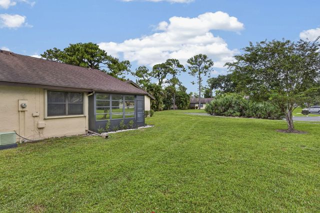 140 KARANDA Court, Royal Palm Beach, FL 33411