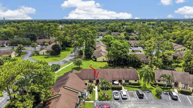 140 KARANDA Court, Royal Palm Beach, FL 33411