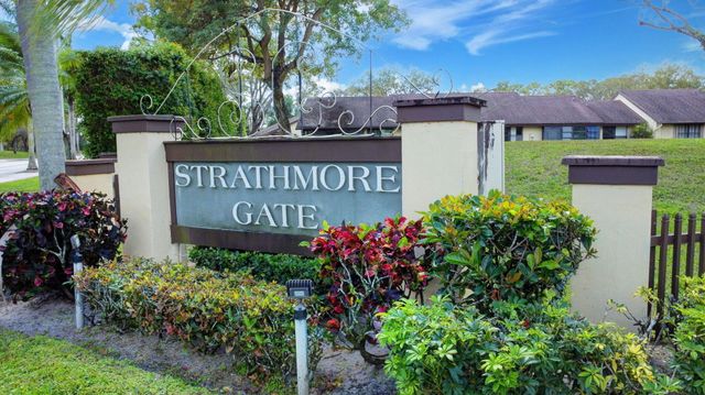 140 KARANDA Court, Royal Palm Beach, FL 33411