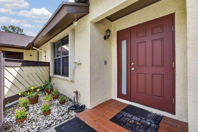 140 KARANDA Court, Royal Palm Beach, FL 33411