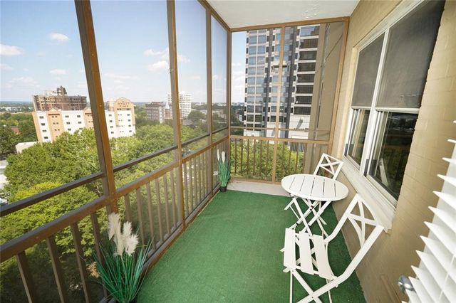 300 Peachtree Street NE 9D, Atlanta, GA 30308