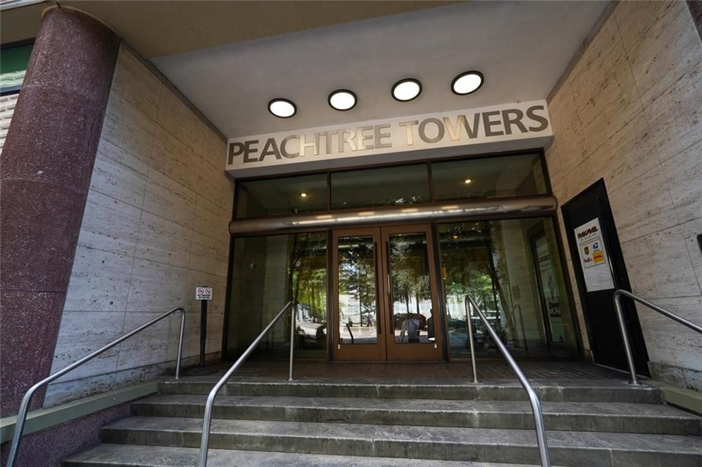 300 Peachtree Street NE 9D, Atlanta, GA 30308