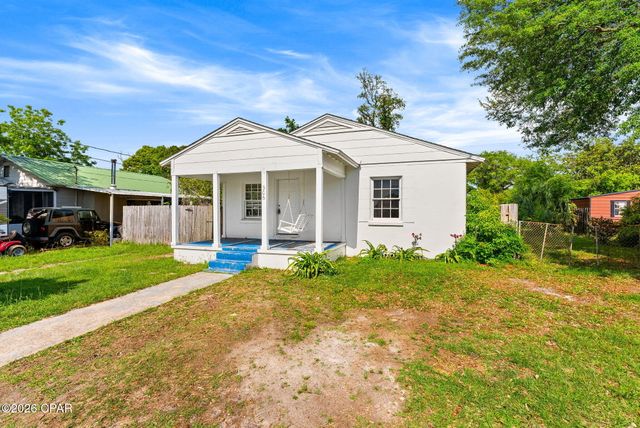 906 Harmon Avenue, Panama City, FL 32401