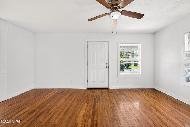 906 Harmon Avenue, Panama City, FL 32401