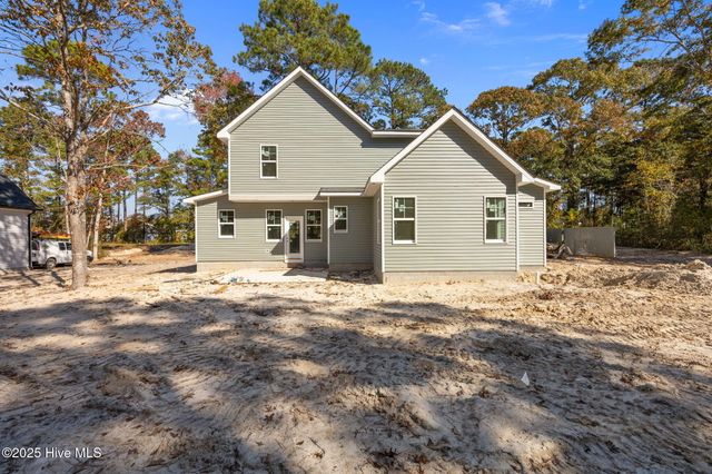 2417 Sunset Harbor Road SE, Bolivia, NC 28422
