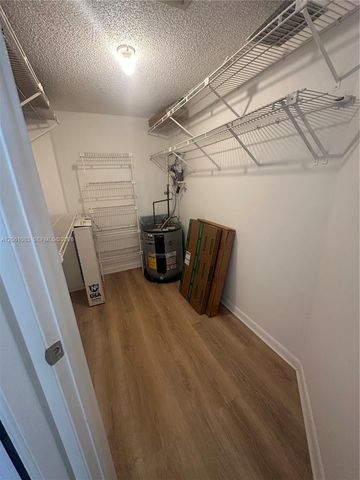 8290 Lake Drive 517, Doral, FL 33166