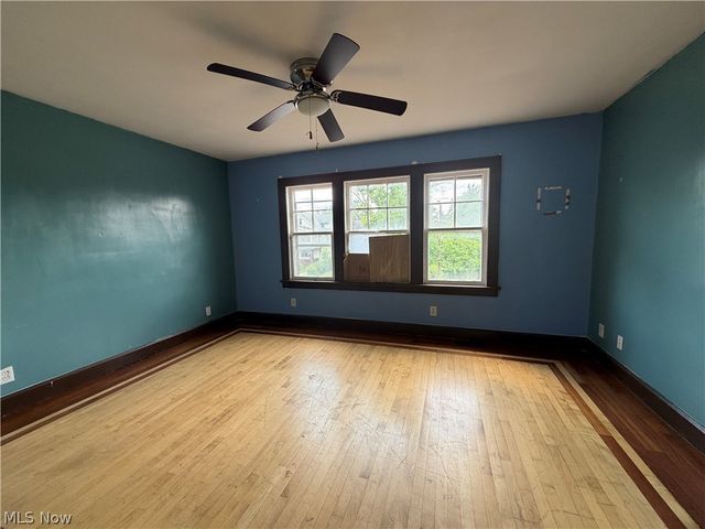 8127 Garfield Boulevard, Garfield Heights, OH 44125