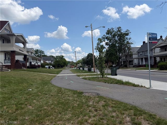 8127 Garfield Boulevard, Garfield Heights, OH 44125