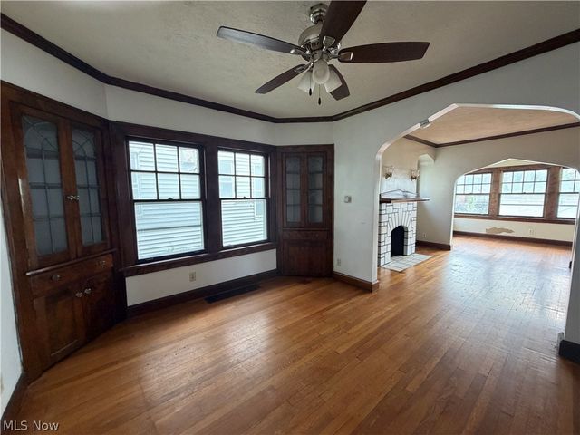 8127 Garfield Boulevard, Garfield Heights, OH 44125