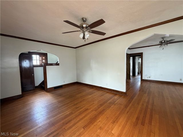 8127 Garfield Boulevard, Garfield Heights, OH 44125