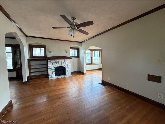 8127 Garfield Boulevard, Garfield Heights, OH 44125