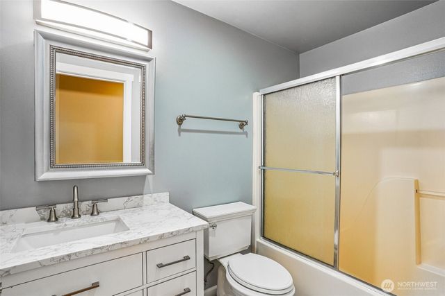 26555 220th Place SE, Maple Valley, WA 98038