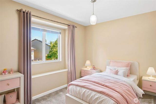 26555 220th Place SE, Maple Valley, WA 98038
